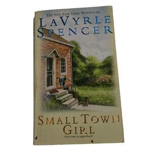 Small Town Girl by LaVyrle Spencer Paperback Book